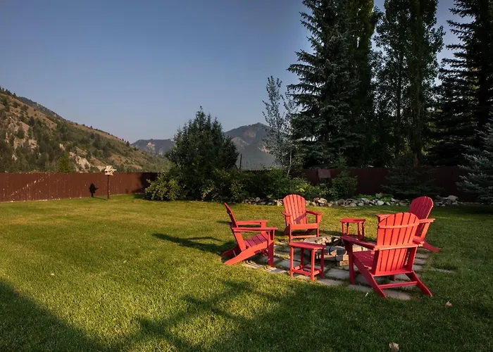 Highmark By Kabino Hot Tub Fire Pit Fully Fenced Backyard Wifi Alpine
